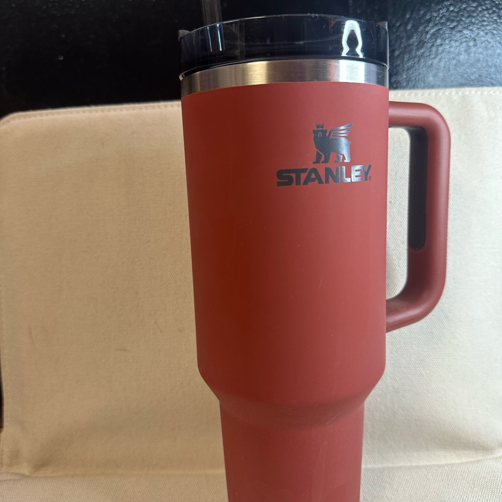 Stanley 40oz Travel Mug with Handle RUST